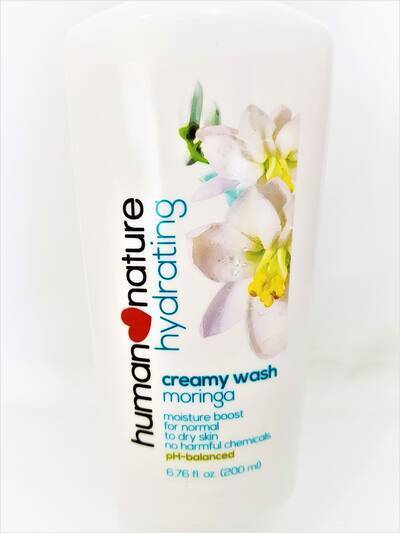 image 2: Moringa Hydrating Creamy Wash 200 ml